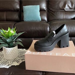 Black size 7